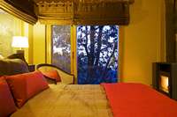 Oak suite early morning, rhododendron cottage