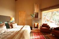 Juniper bedroom, rhododendron