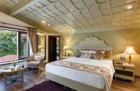 Naini Royal